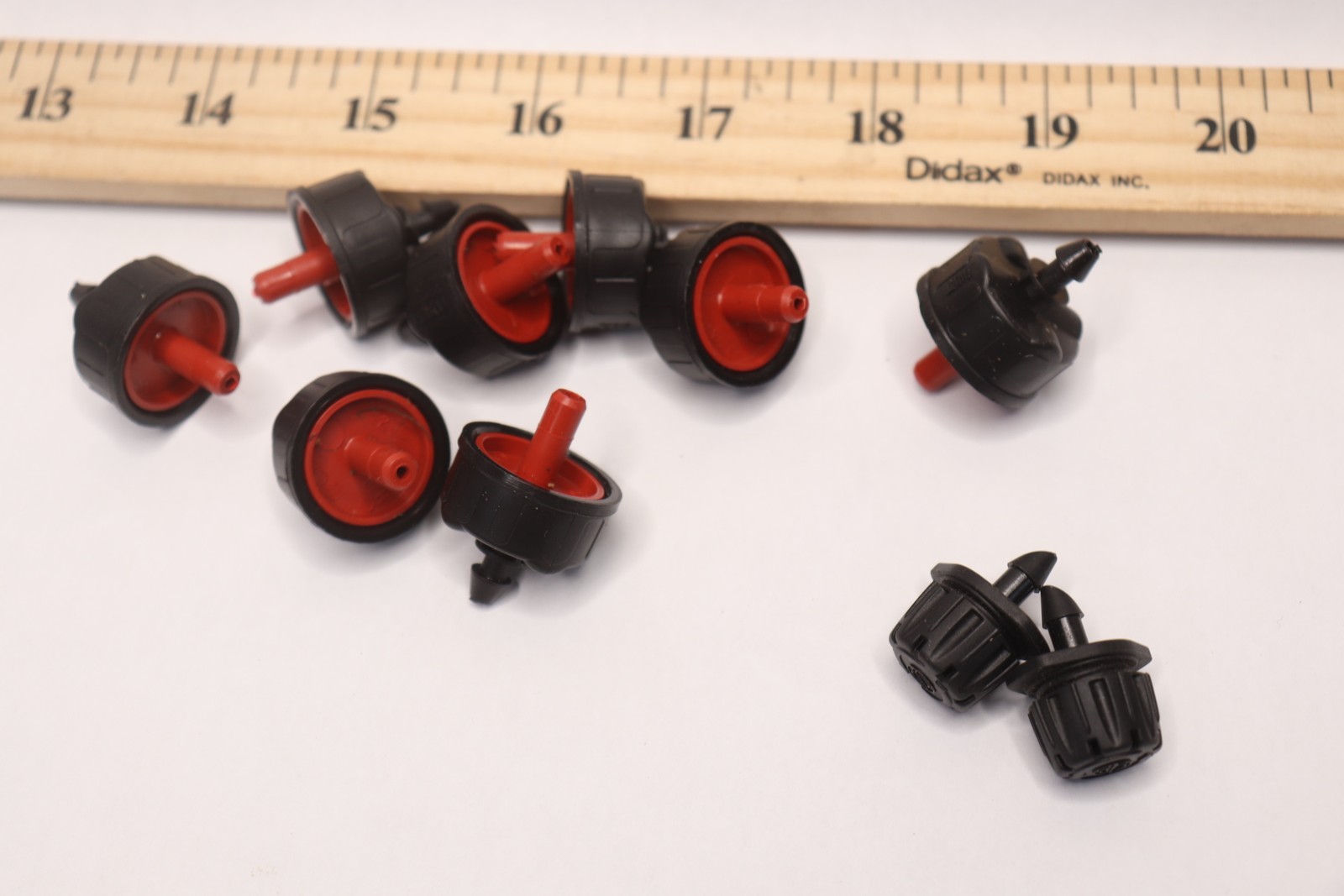 (10-Pk) DIG Pressure Compensating Dripper Black/Red 4-GPH 10-55 PSI B224B