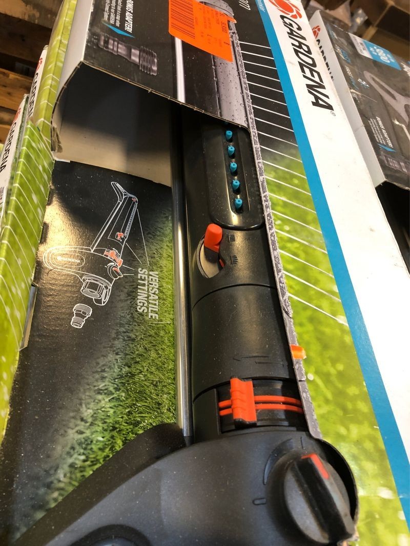 GARDENA 3-Adjustment 3800 Sq. Ft. Aquazoom Oscillating Sprinkler for Even Flow