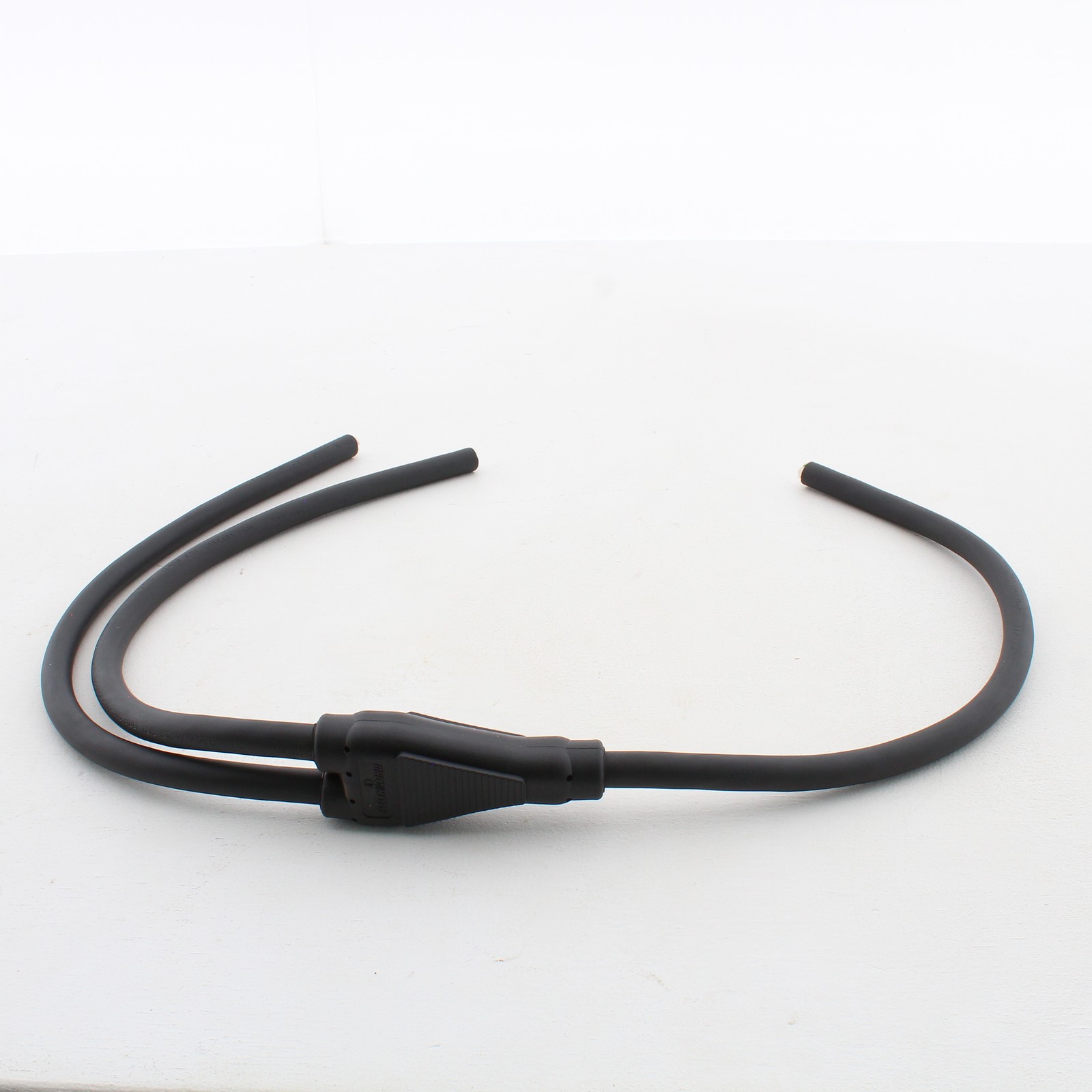 Leviton Black Y-Splice 3ft Water Resistant Extension Cable Stranded Wire E-25411