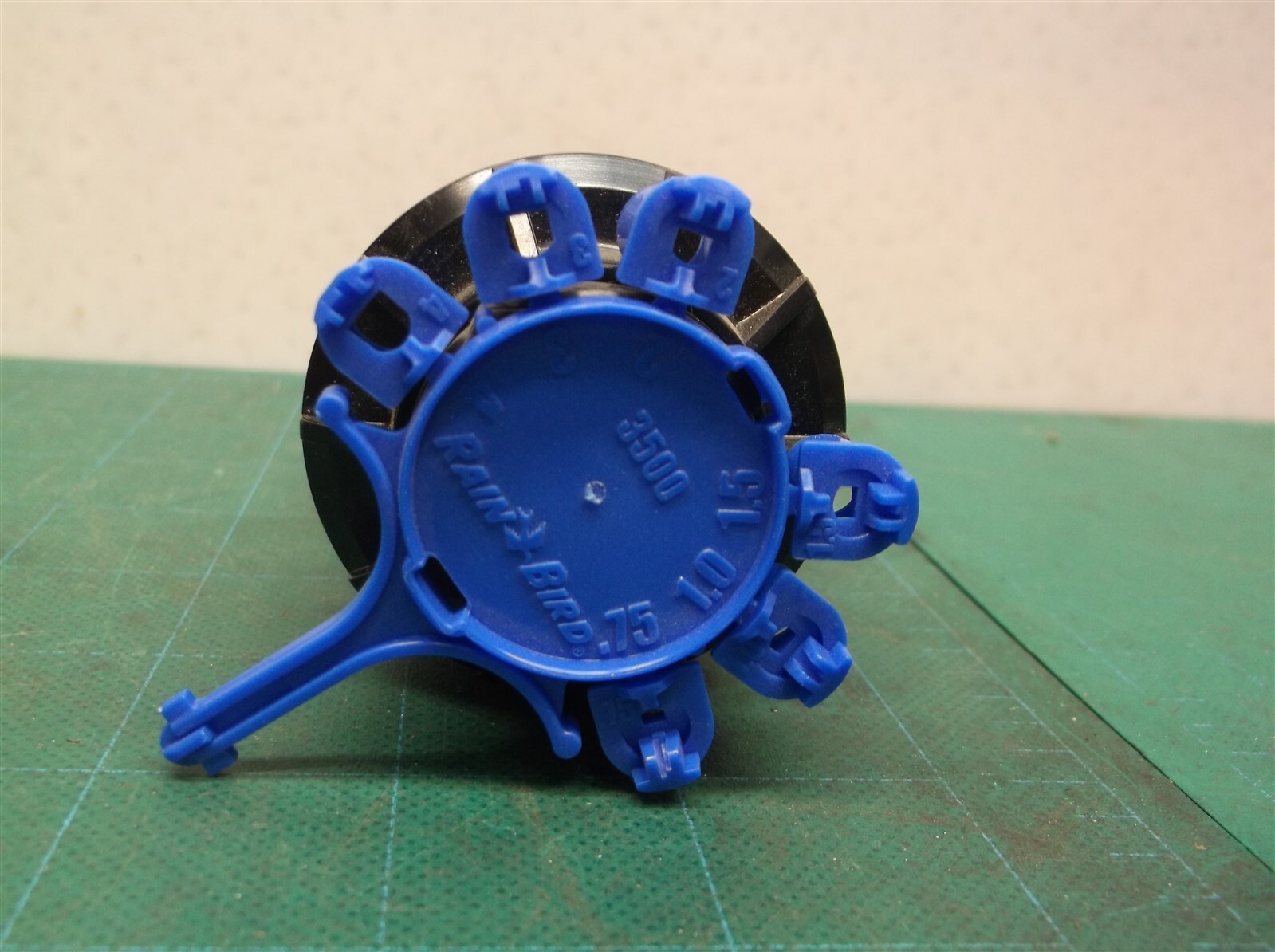 Rainbird 3500 Series Part/Reverse Full Circle Rotor with Seal-A-Matic, 4″