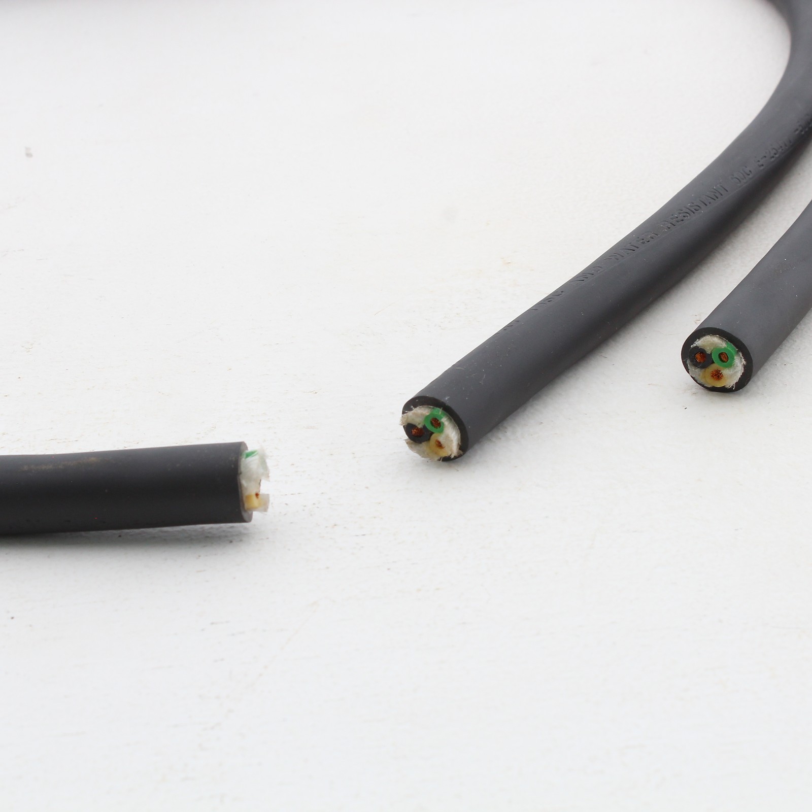 Leviton Black Y-Splice 3ft Water Resistant Extension Cable Stranded Wire E-25411