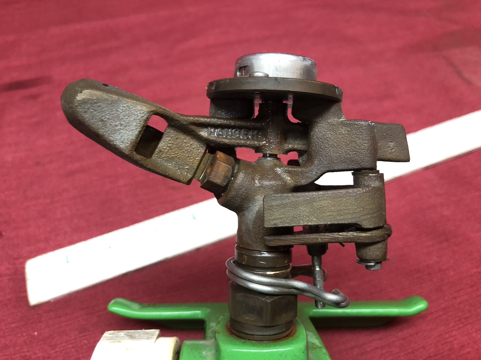 VINTAGE CRAFTSMAN PULSATOR LAWN SPRINKLER BRIGHT GREEN SLED STYLE