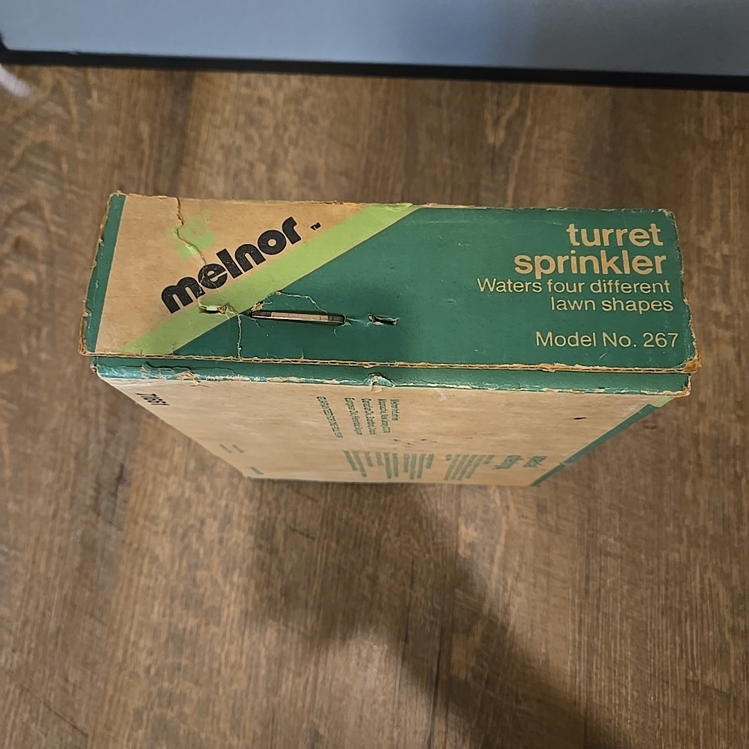 Vintage Melnor Turret Sprinkler Beige & Avacado Green Sprays 4 Shapes New In Box